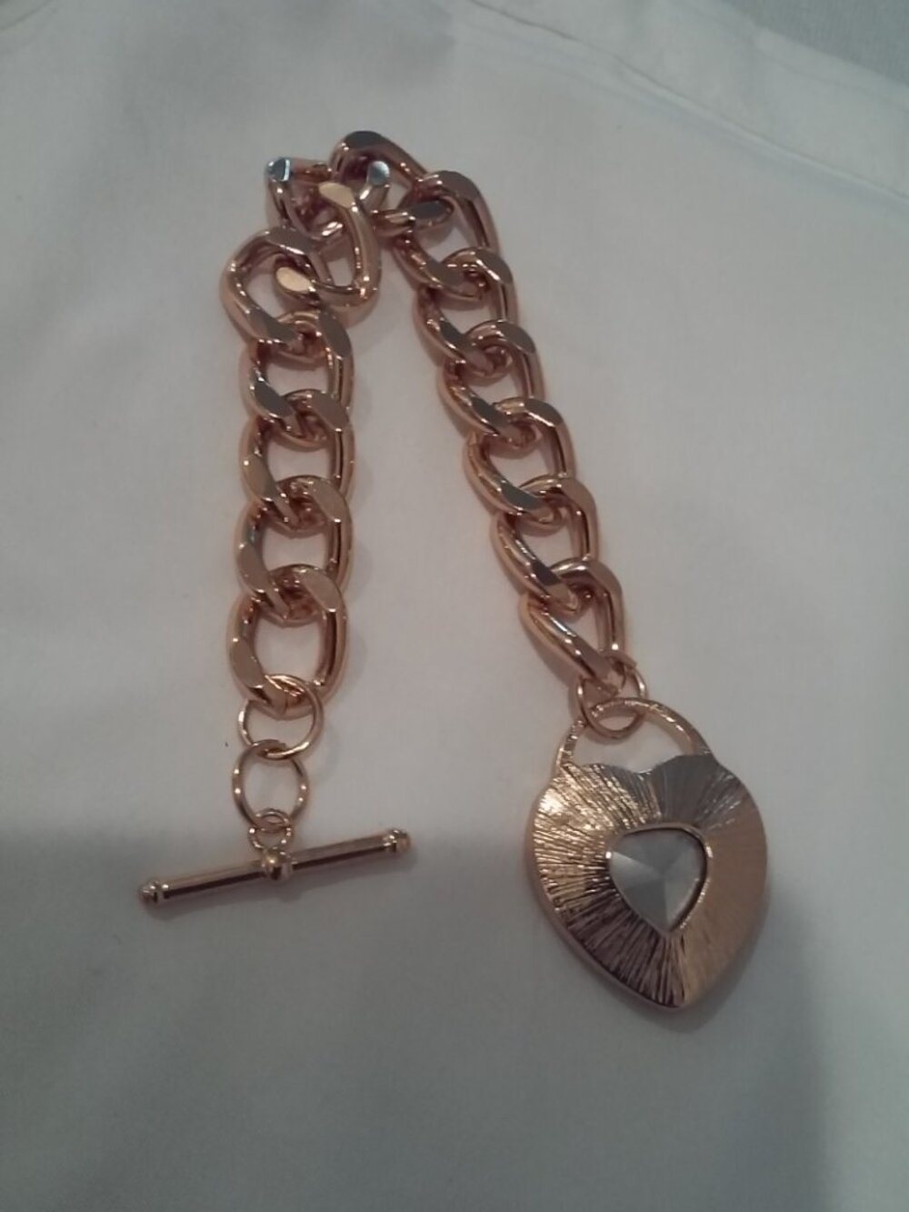 Thick Chain Heart Bracelet, Rhinestone - Picture 6 of 11